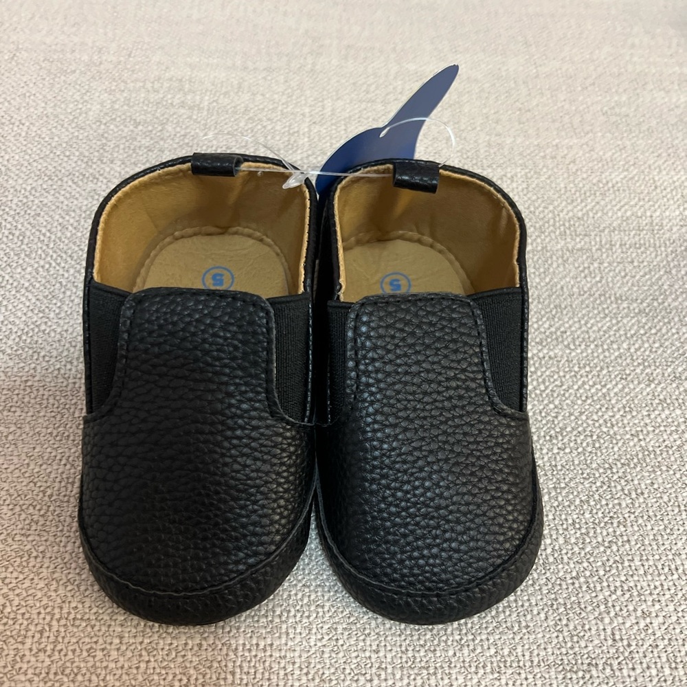 Baby Black Shoes 5C